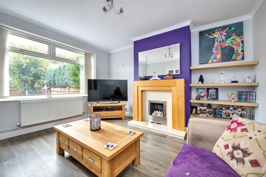 Property photo 2 of 22