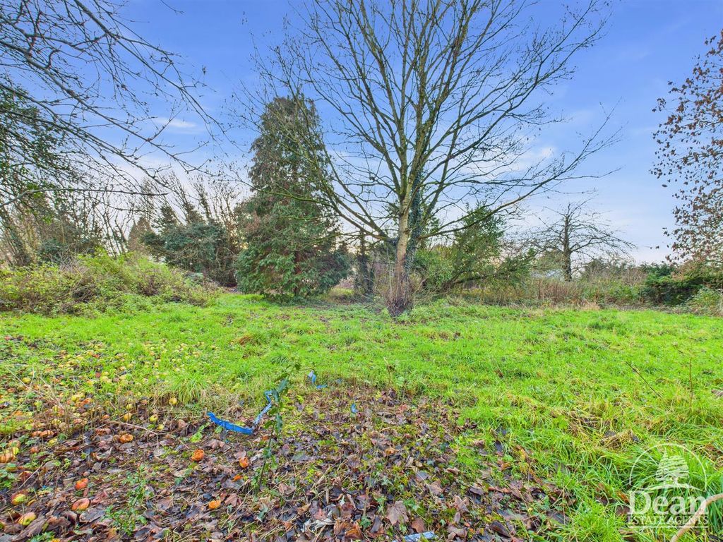 Property photo 3 of 18