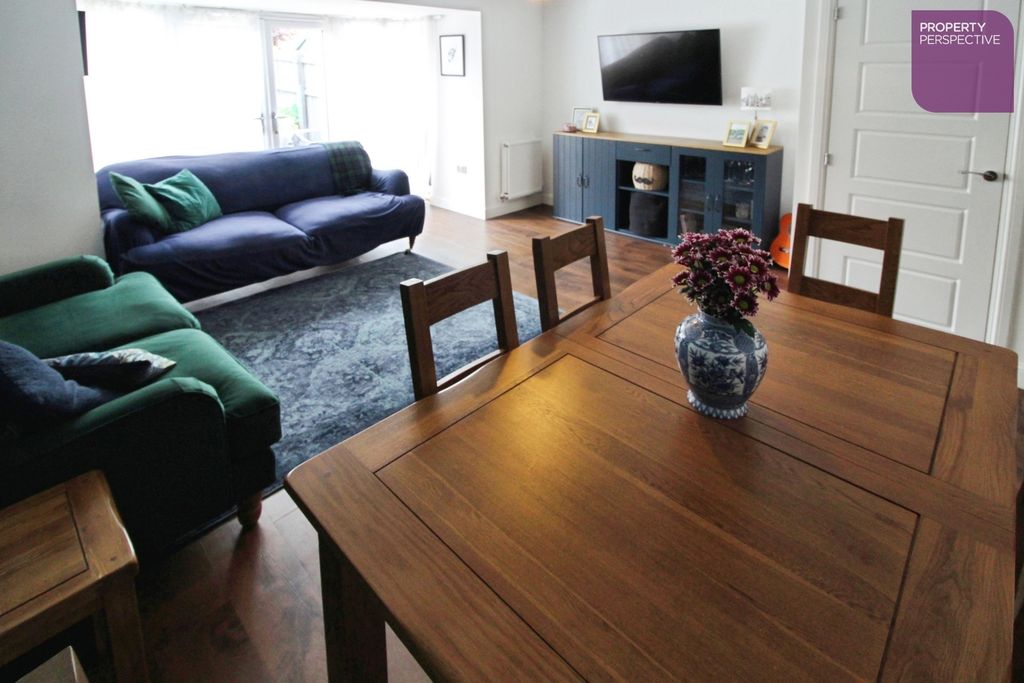 Property photo 2 of 12 Lounge Dining Room