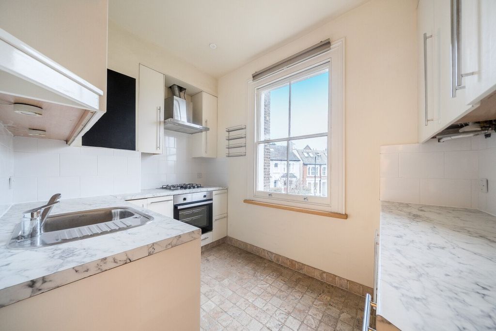 Property photo 2 of 14 Picture No. 41