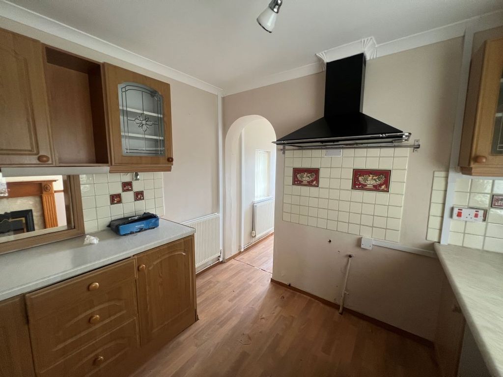 Property photo 3 of 24