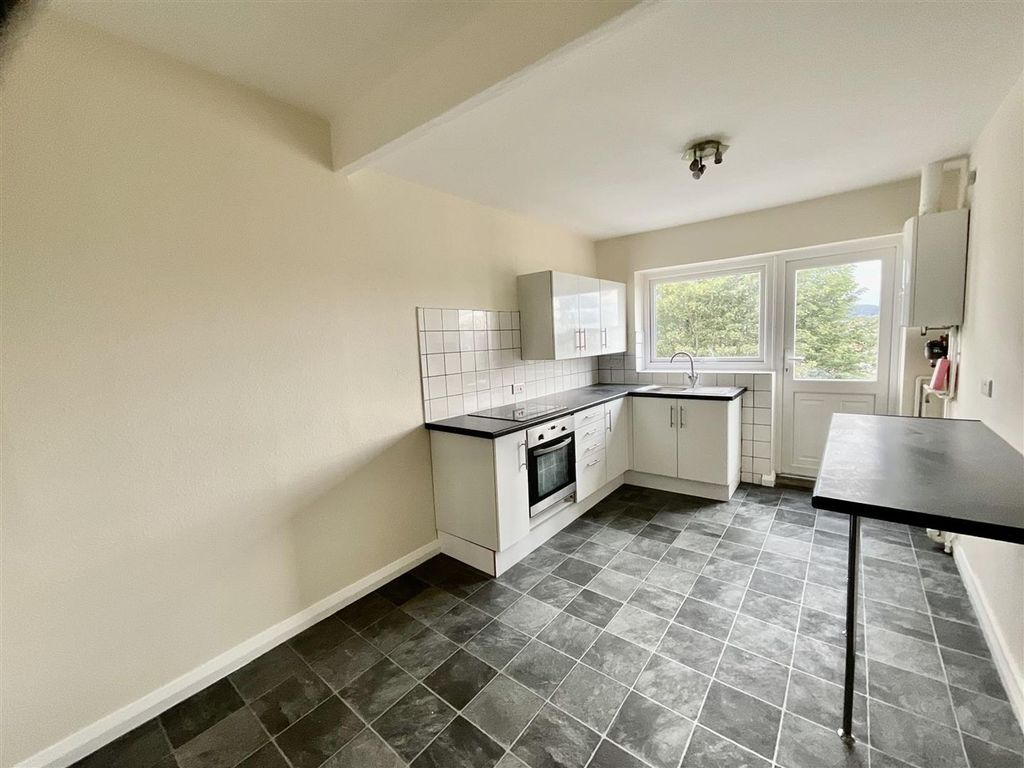 Property photo 3 of 13 72E4D208-955B-4228-8E1B-Bd81395C7Cb1.Jpeg