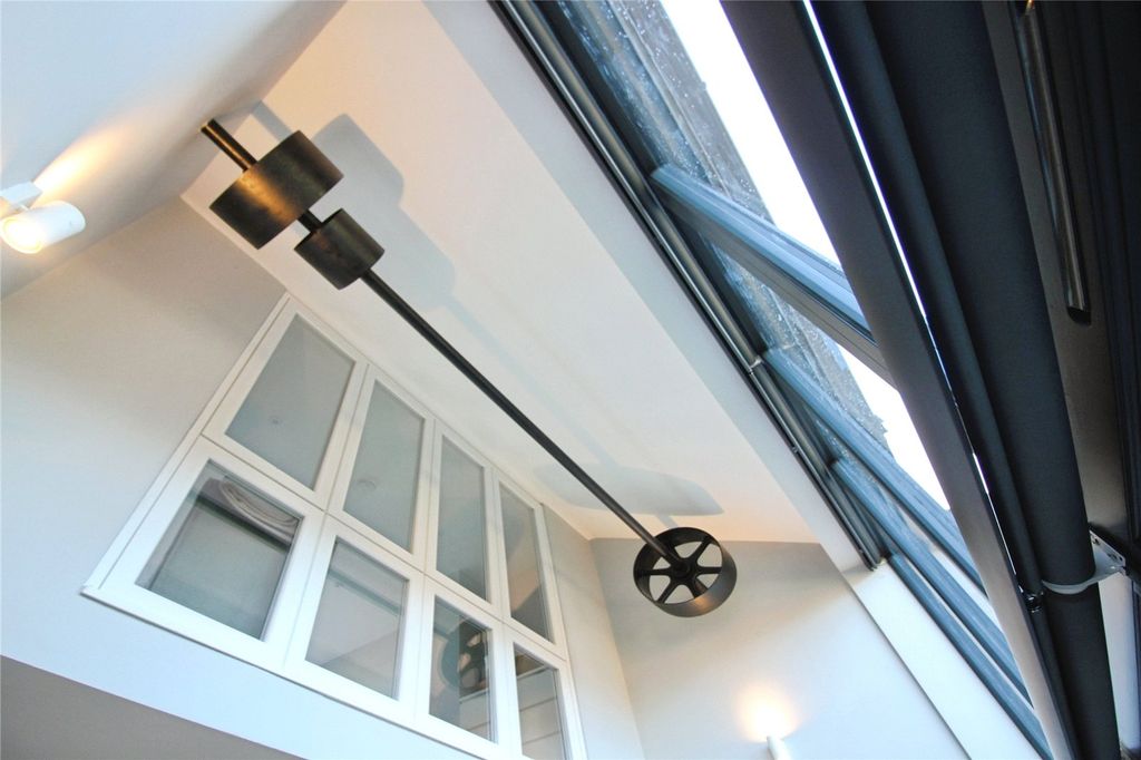 Property photo 3 of 16 Picture No. 13