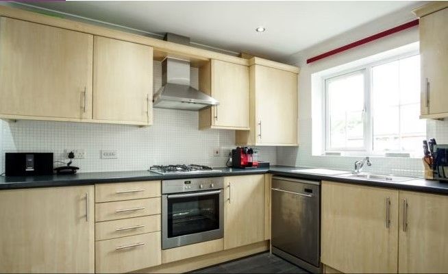 Property photo 3 of 9 Photo 6