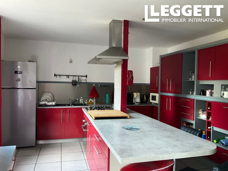 Property photo 3 of 10