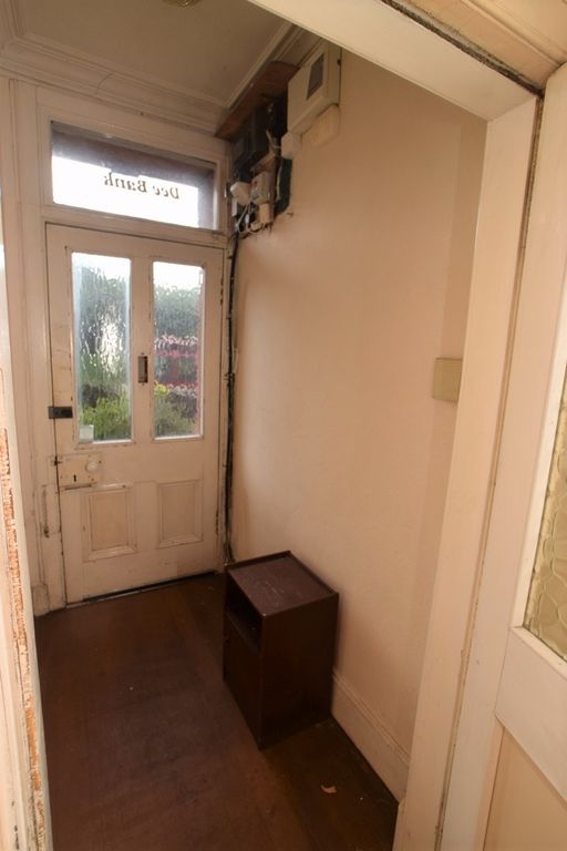Property photo 2 of 25