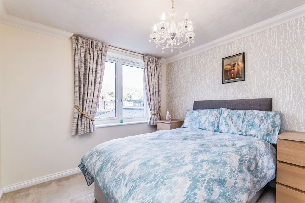 Property photo 3 of 18 Photography