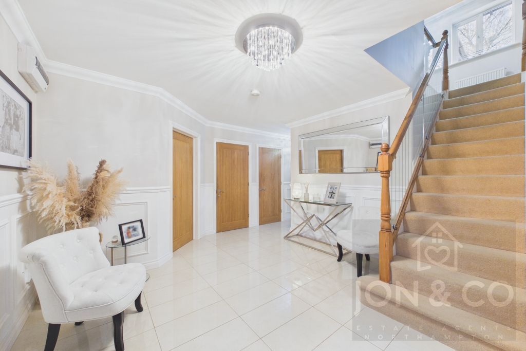 Property photo 2 of 36