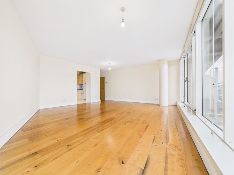 Property photo 3 of 13 Photo 10