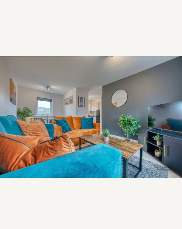 Property photo 1 of 17 Image