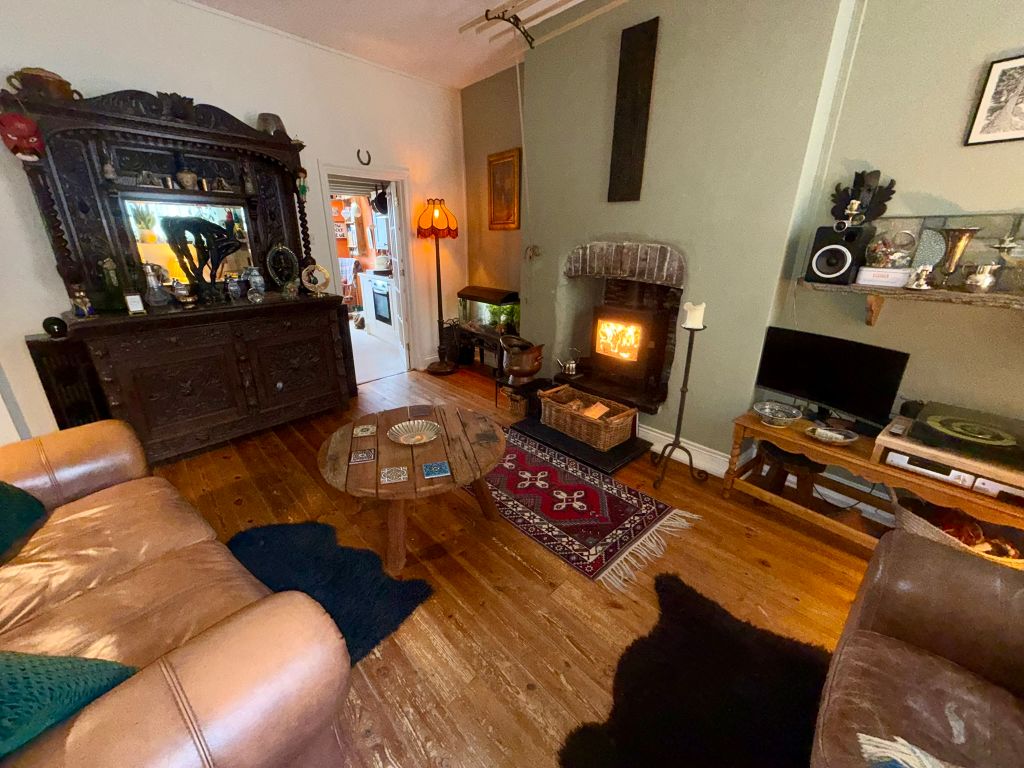 Property photo 3 of 24