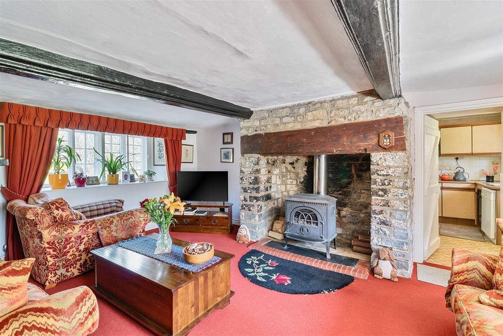 Property photo 3 of 24 Sitting Room