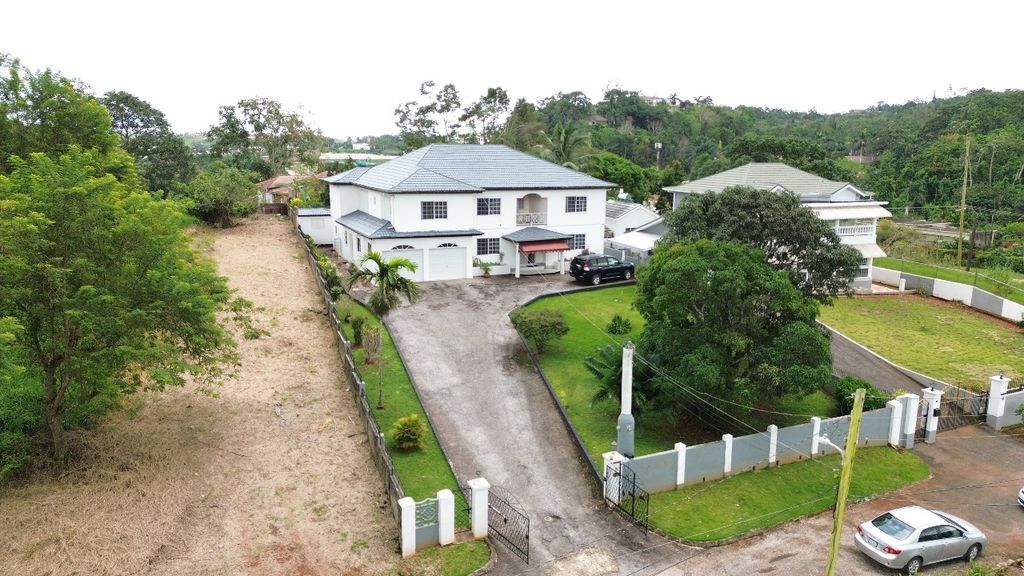 Property photo 3 of 30