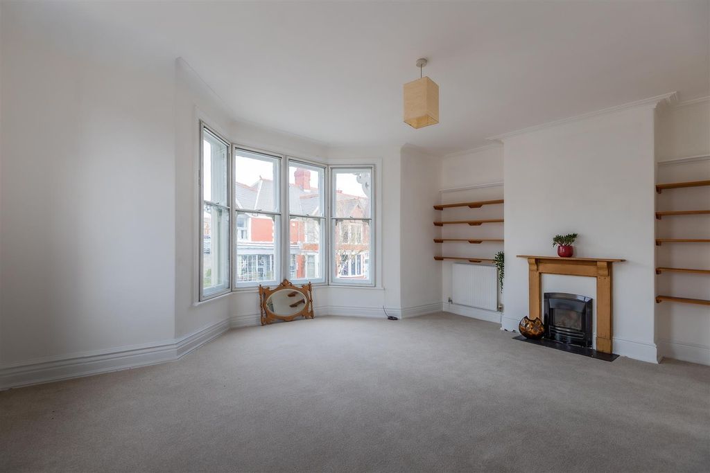 Property photo 3 of 23 72A (5 Of 23).Jpg