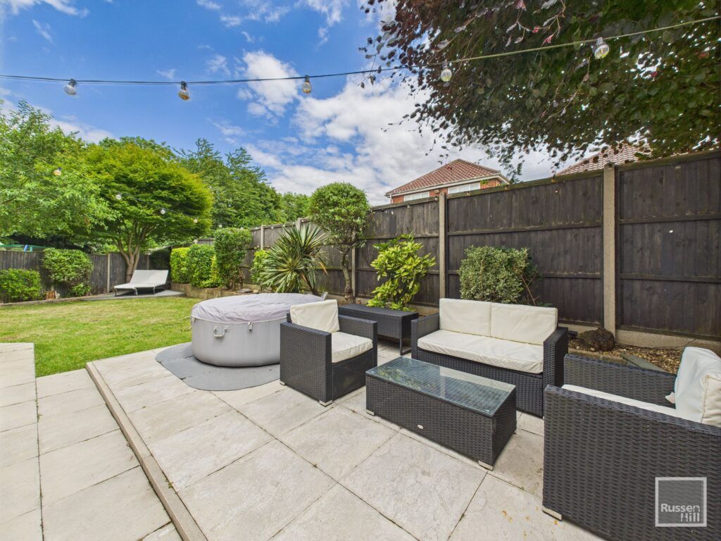 Property photo 2 of 36