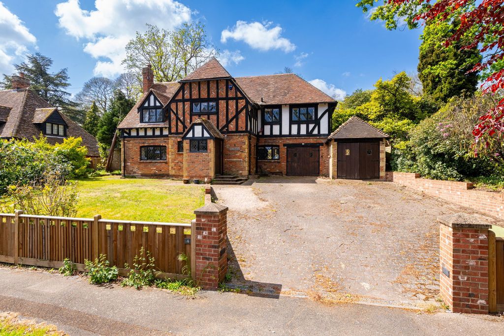 Property photo 2 of 23