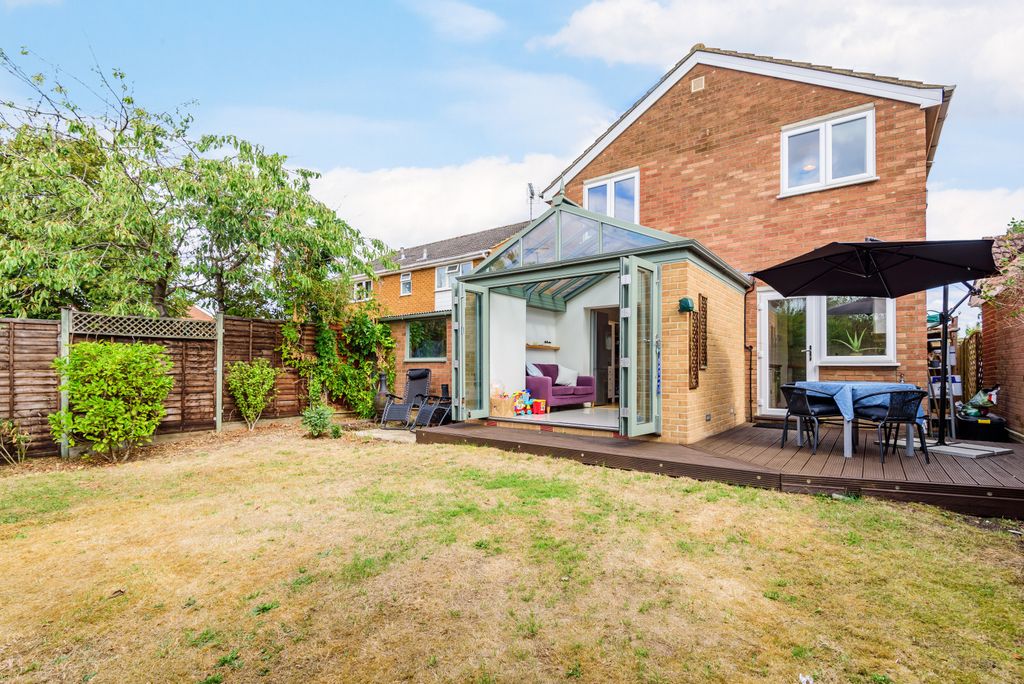 Property photo 2 of 17 Picture No. 01