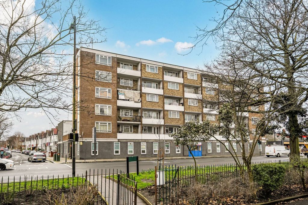 Property photo 1 of 22