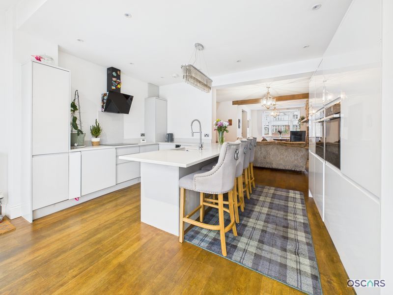 Property photo 3 of 24 Photo 7