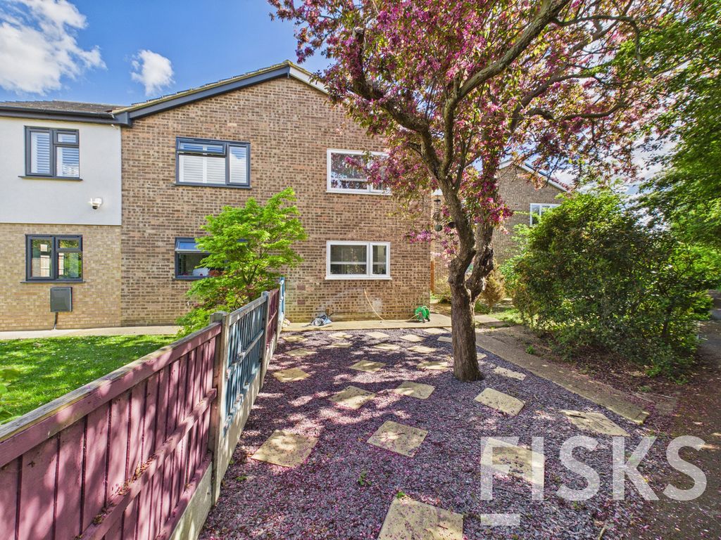 Property photo 1 of 18