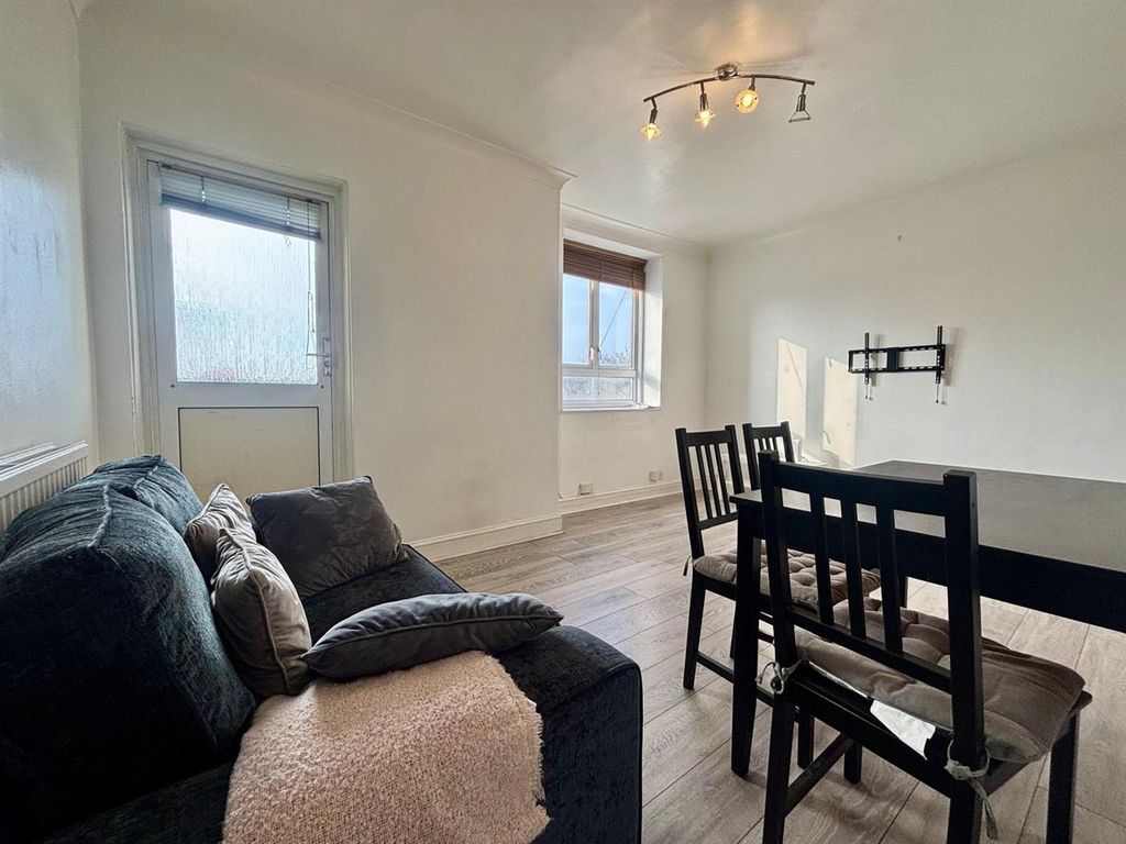 Property photo 2 of 19 Whatsapp Image 2026-03-09 At 17.17.34 (1).Jpeg