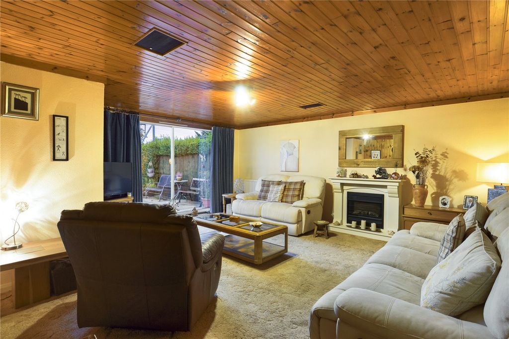Property photo 3 of 13 Living Room