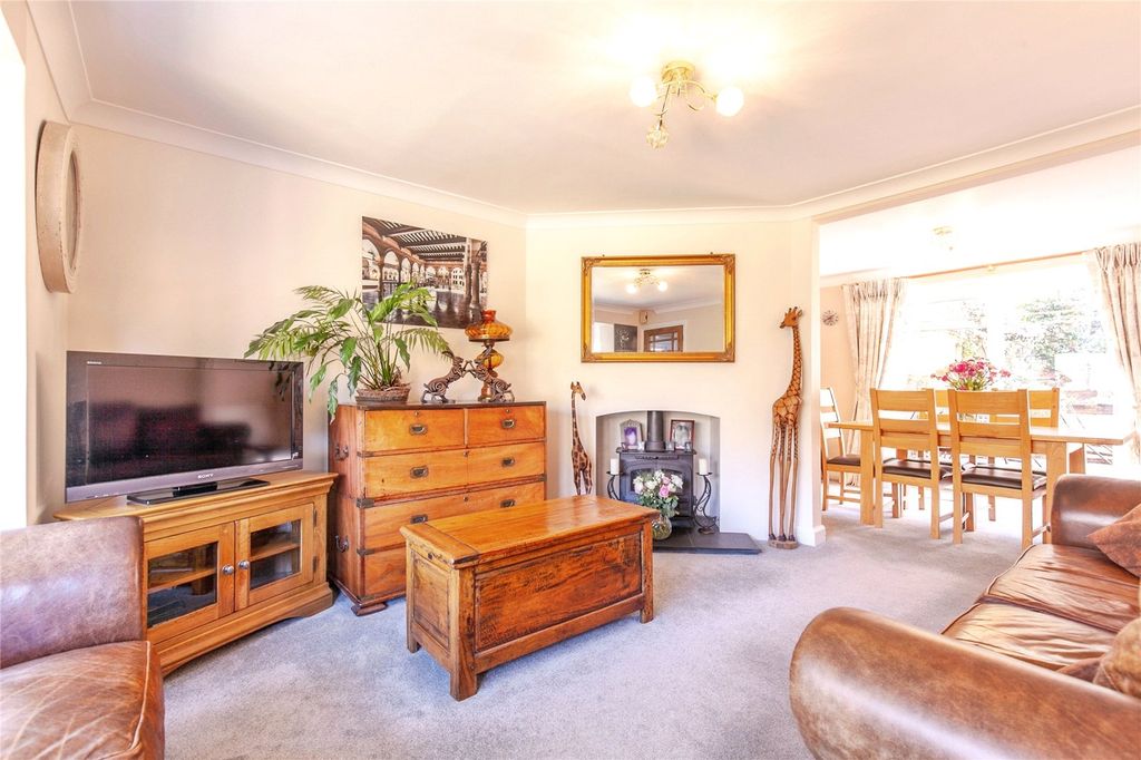 Property photo 3 of 19 Picture No. 12