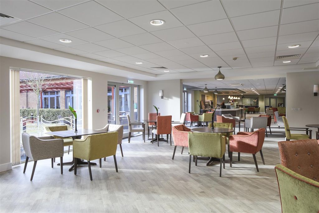 Property photo 3 of 4 LV Bar.Jpg