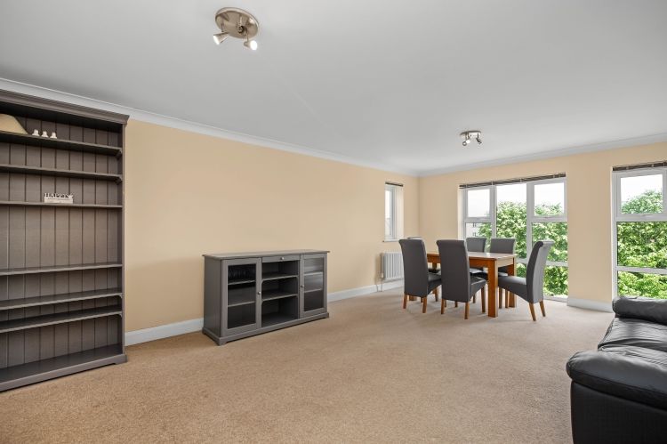 Property photo 2 of 13 334723
