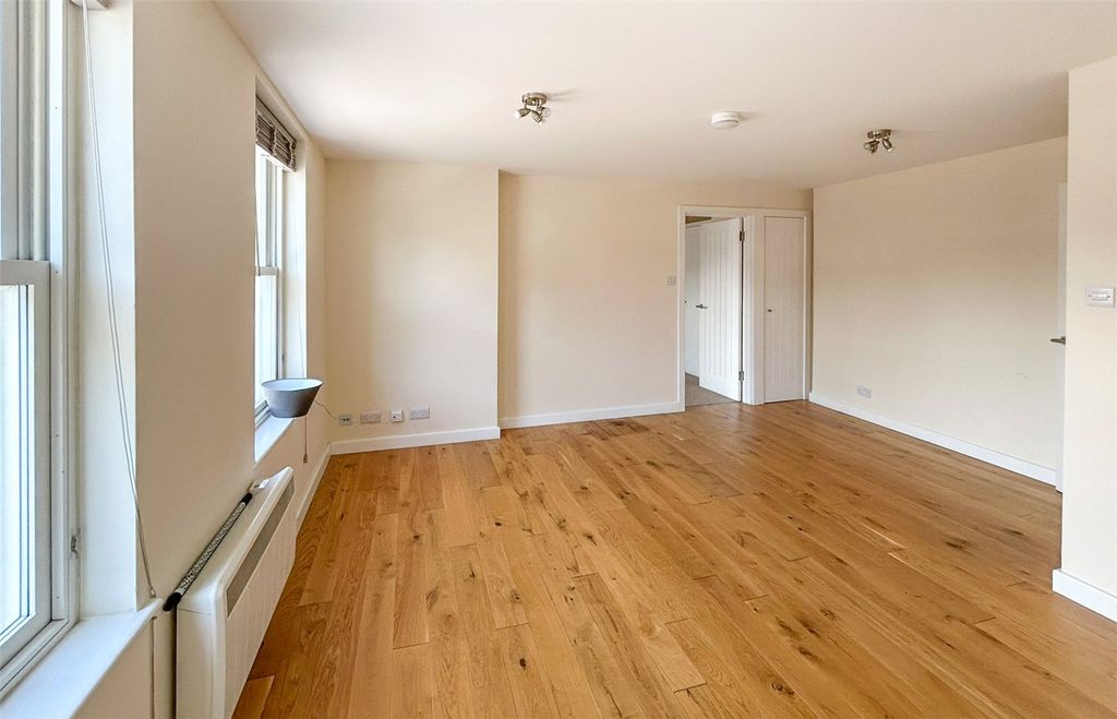 Property photo 2 of 6 Living Room