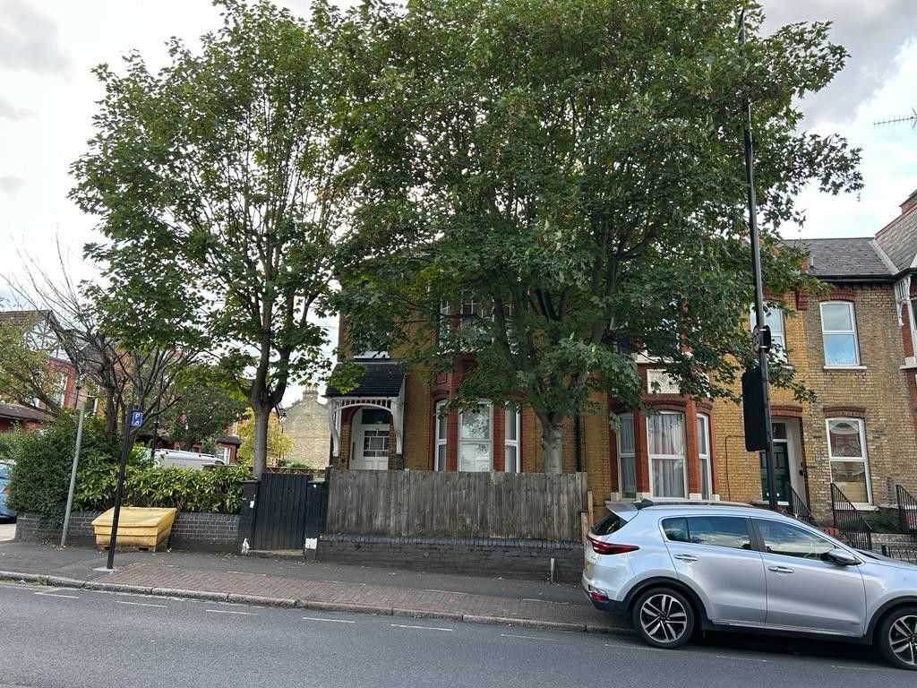 Property photo 1 of 8