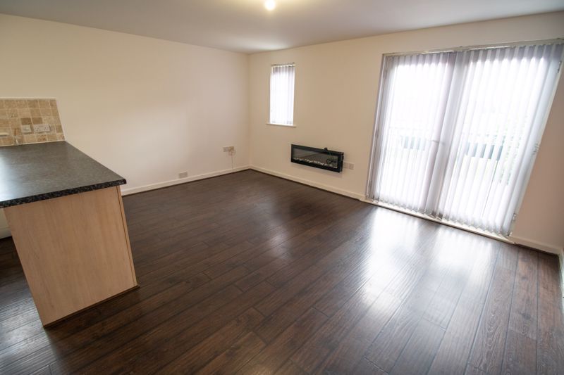 Property photo 2 of 11 Lounge