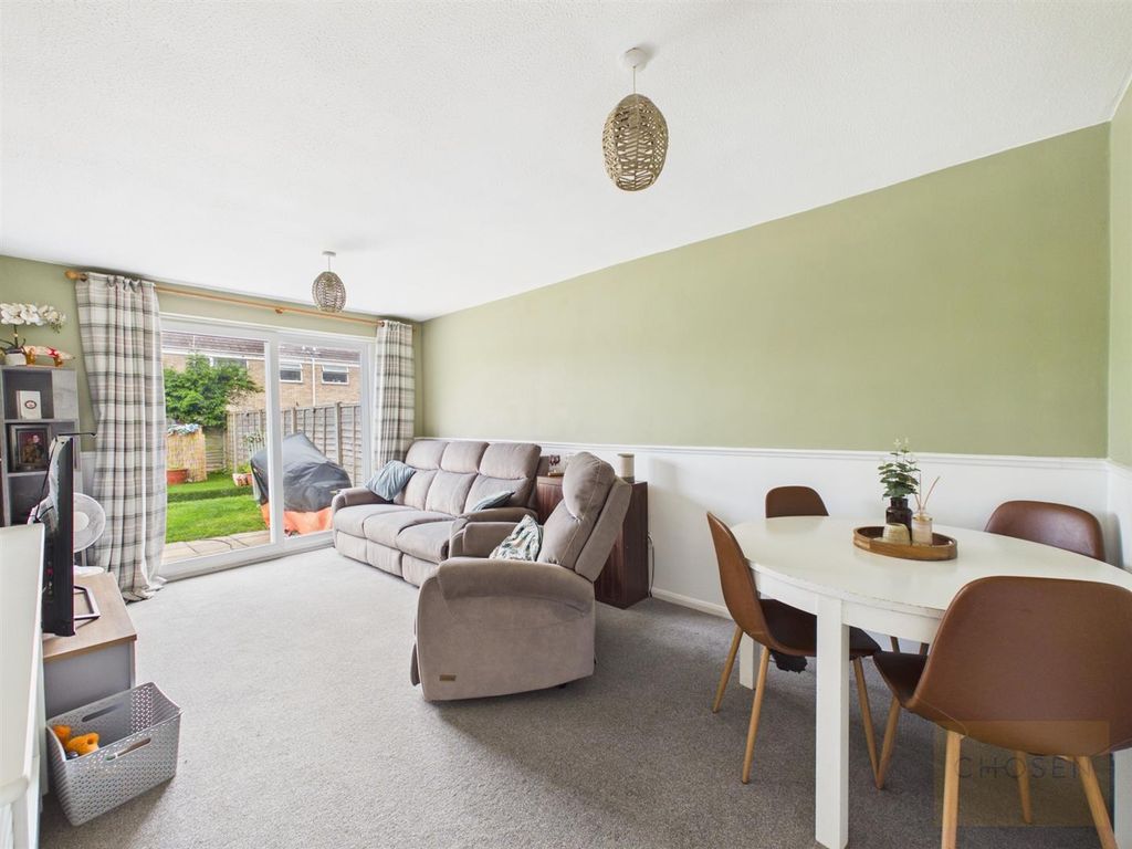 Property photo 2 of 19