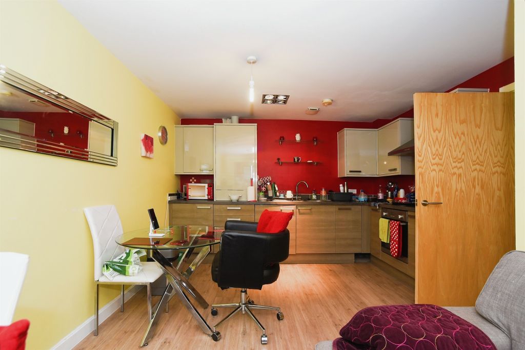 Property photo 2 of 10