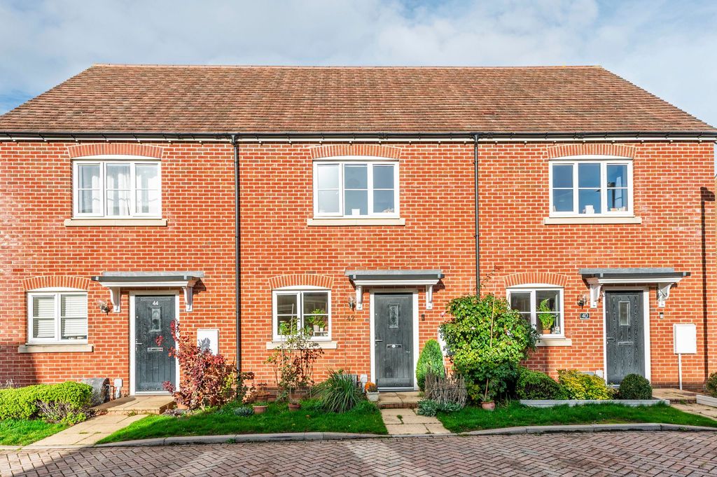 Property photo 1 of 15 Front