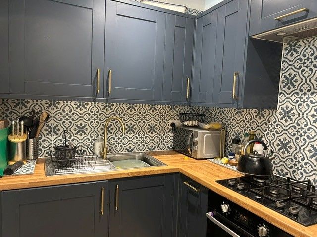 Property photo 2 of 8 Kitchen