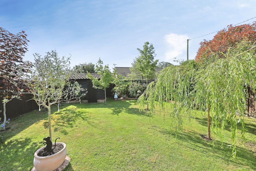Property photo 2 of 15