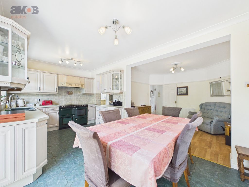 Property photo 2 of 24 5218654