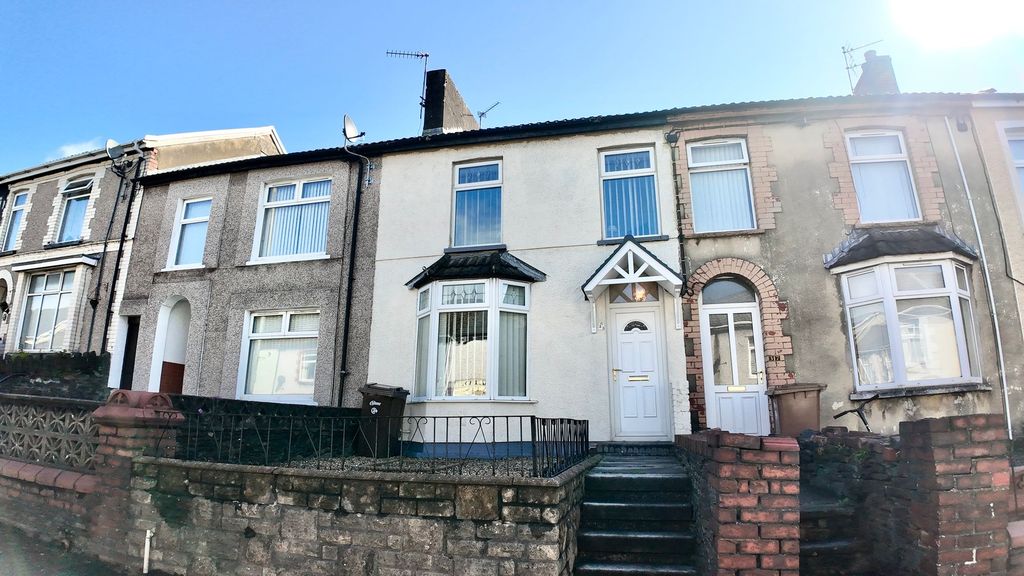 Property photo 1 of 29