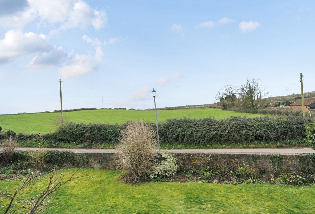 Property photo 3 of 28 1419896-16-69A038...