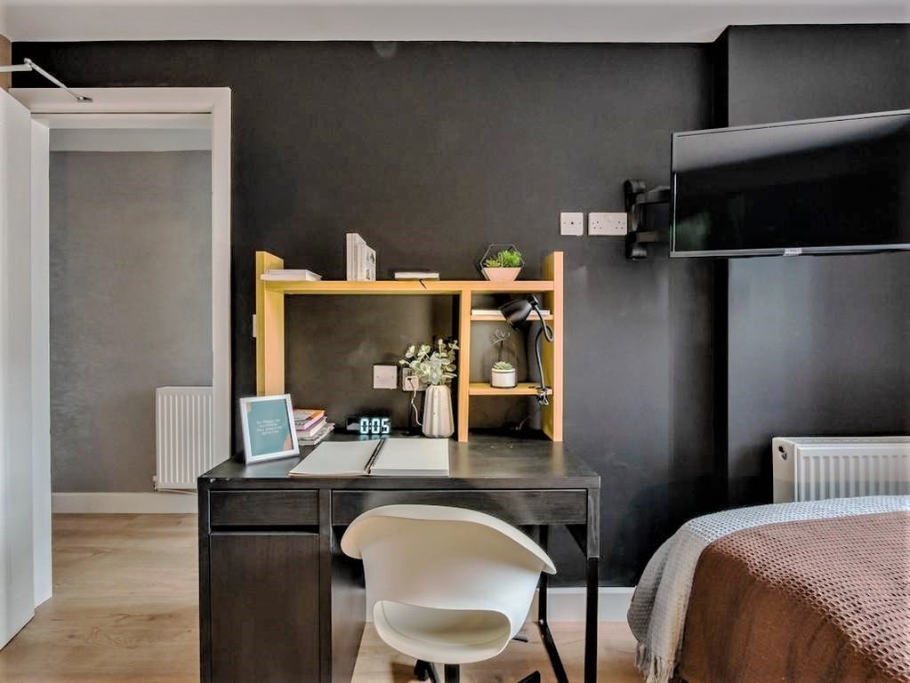 Property photo 2 of 4