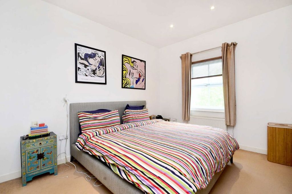Property photo 2 of 5