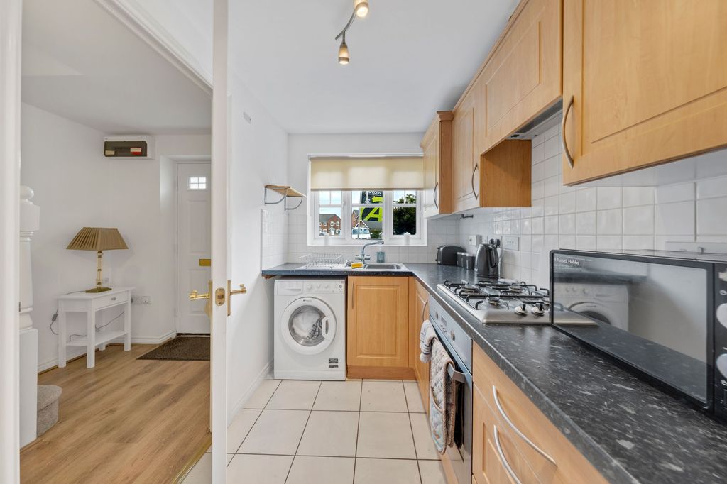 Property photo 3 of 17