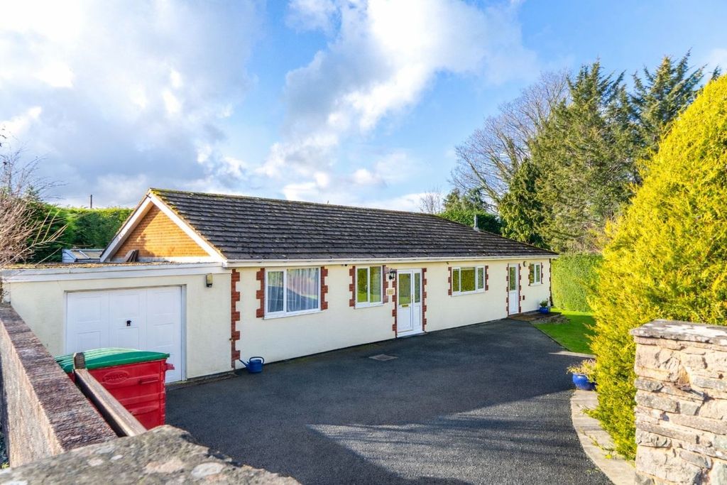 Property photo 1 of 24