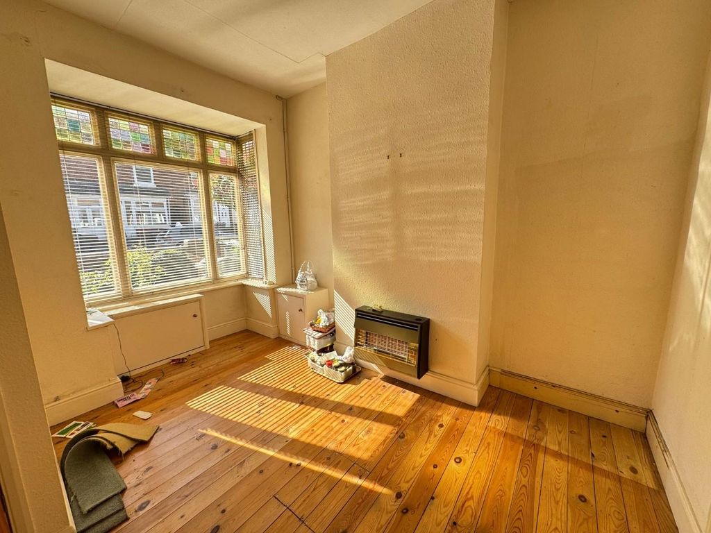 Property photo 3 of 12 3.Jpg