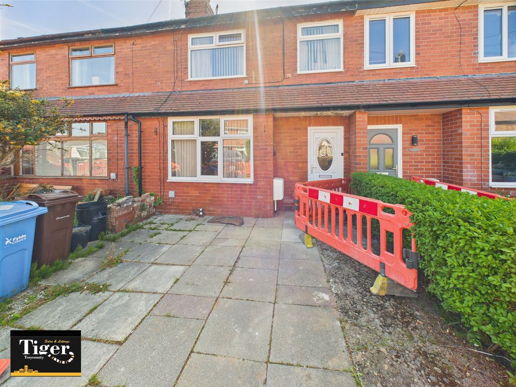 Property photo 1 of 10 Cam02176G0-Pr0573-Still008