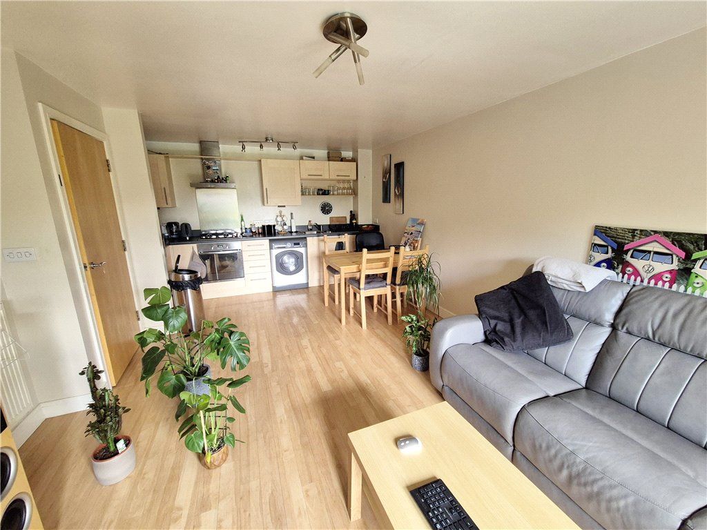 Property photo 3 of 11 Picture No. 13
