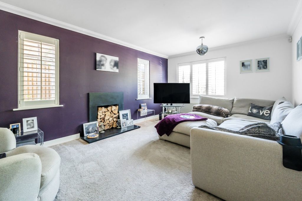 Property photo 2 of 48 Picture No. 86