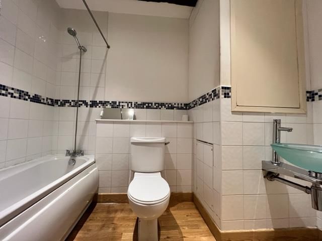 Property photo 3 of 8 Bathroom