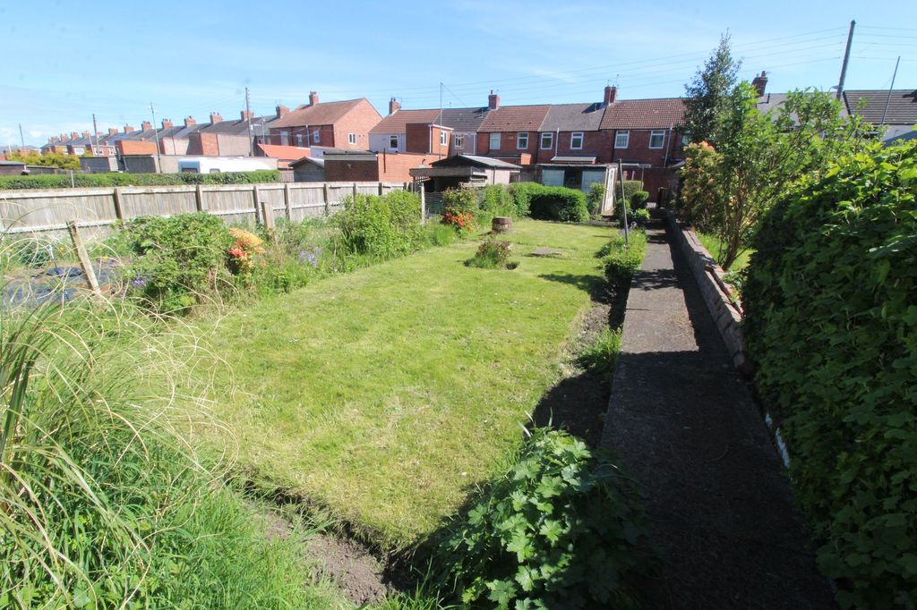 Property photo 2 of 14